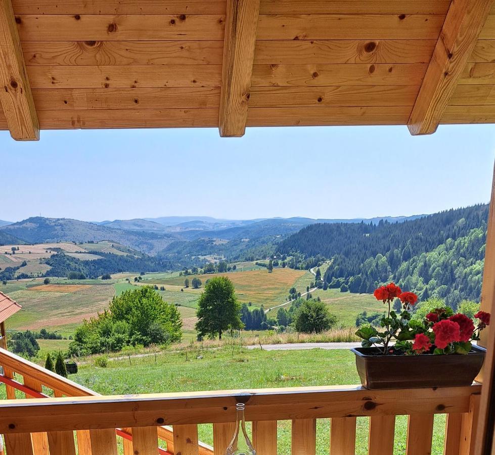 Etno Domacinstvo Uvacki Konaci Villa Nova Varos Bagian luar foto